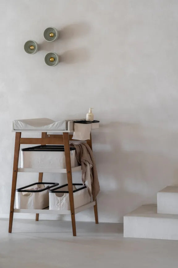 Quax Verzorgingstafel Hip I Clay & Walnut Quax Verzorgingstafel Hip I Clay & Walnut