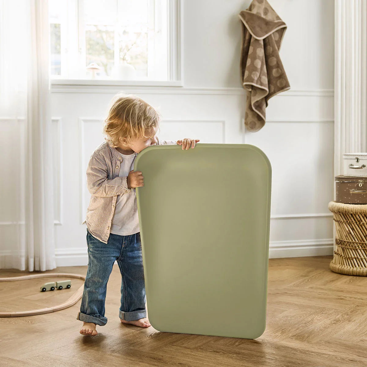 Leander Matty Mini Verschoonkussen / Aankleedkussen | Olive Leander Matty Mini Verschoonkussen / Aankleedkussen | Olive