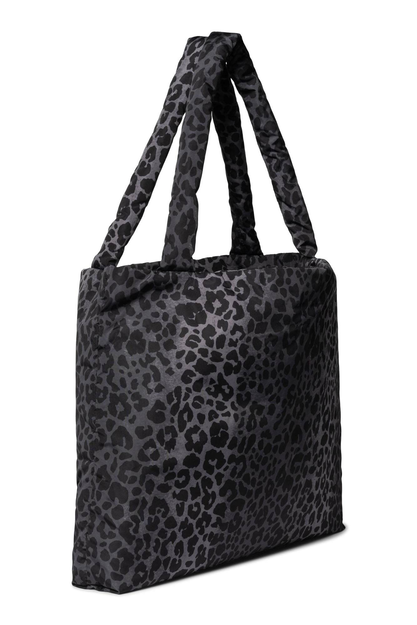 Studio Noos Antra Leopard Puffy Mom Bag Studio Noos Antra Leopard Puffy Mom Bag