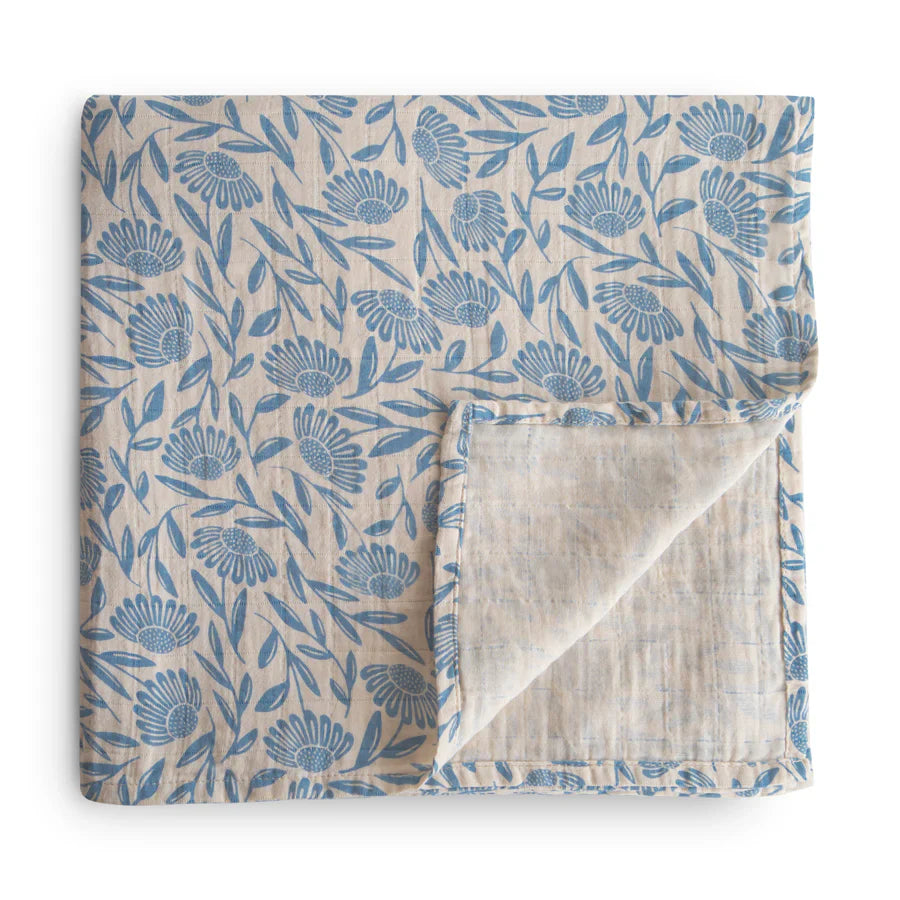 Mushie Hydrofiel Doek 120x120cm | Blue Flowers Mushie Hydrofiel Doek 120x120cm | Blue Flowers