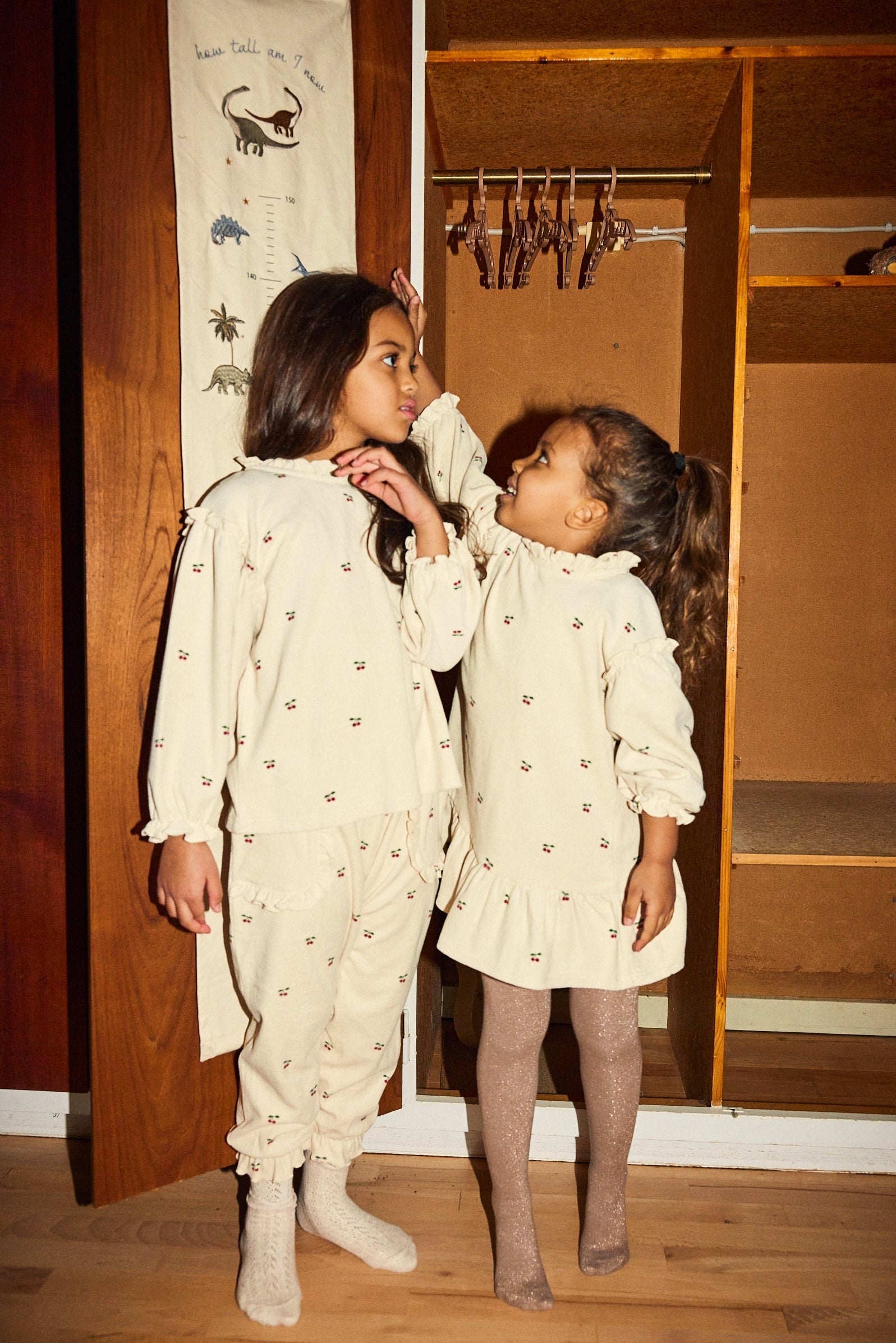 Konges Sløjd Meter How Tall Am I Now Dino | Seedpearl Konges Sløjd Meter How Tall Am I Now Dino | Seedpearl