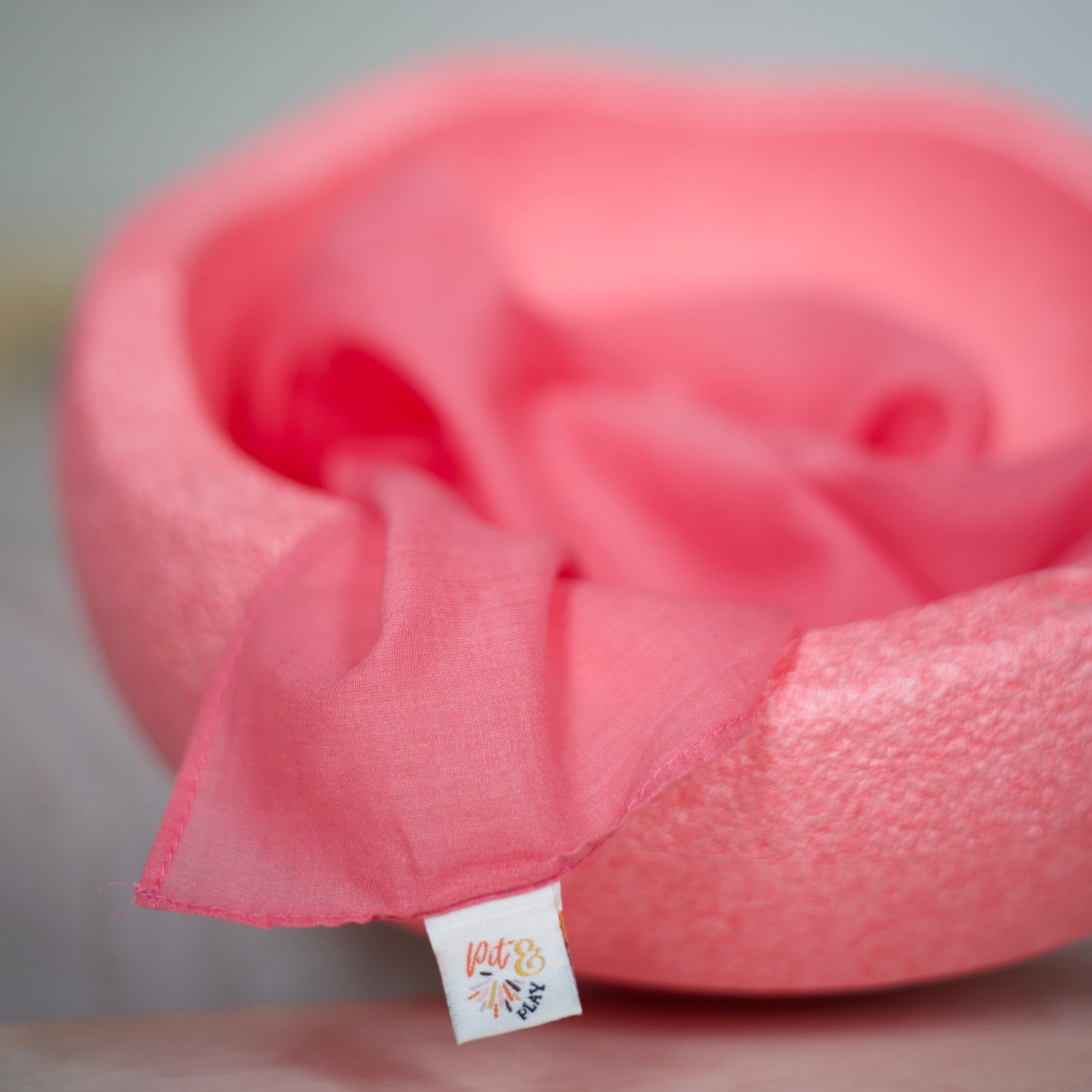 Pit & Play Pastel Speeldoek 48x48cm | Roze Pit & Play Pastel Speeldoek 48x48cm | Roze