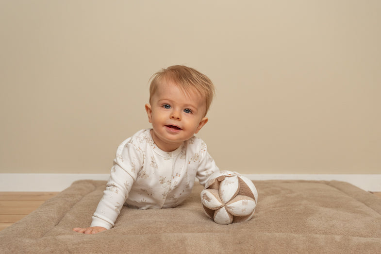 Little Dutch Grijpbal Activiteitenbal | Baby Bunny