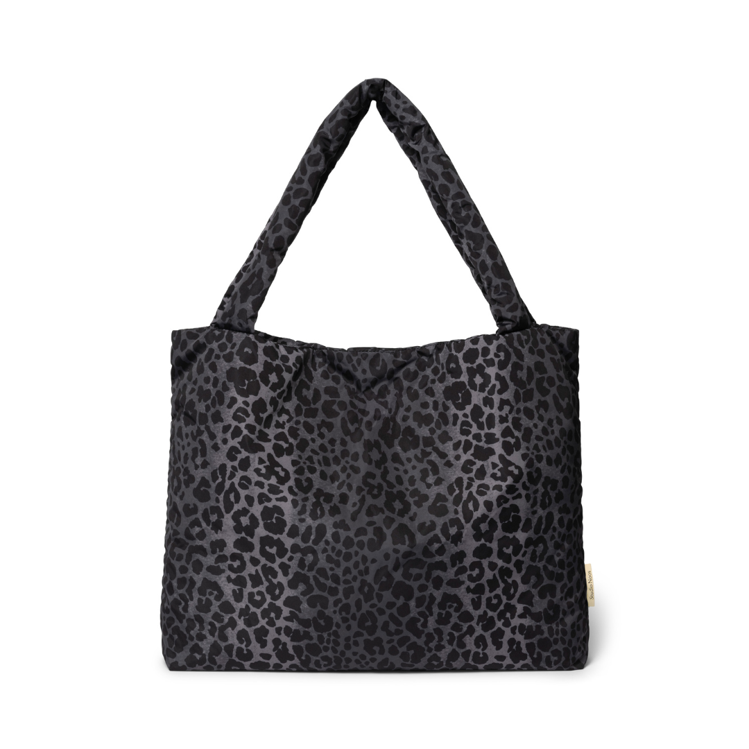 Studio Noos Antra Leopard Puffy Mom Bag Studio Noos Antra Leopard Puffy Mom Bag