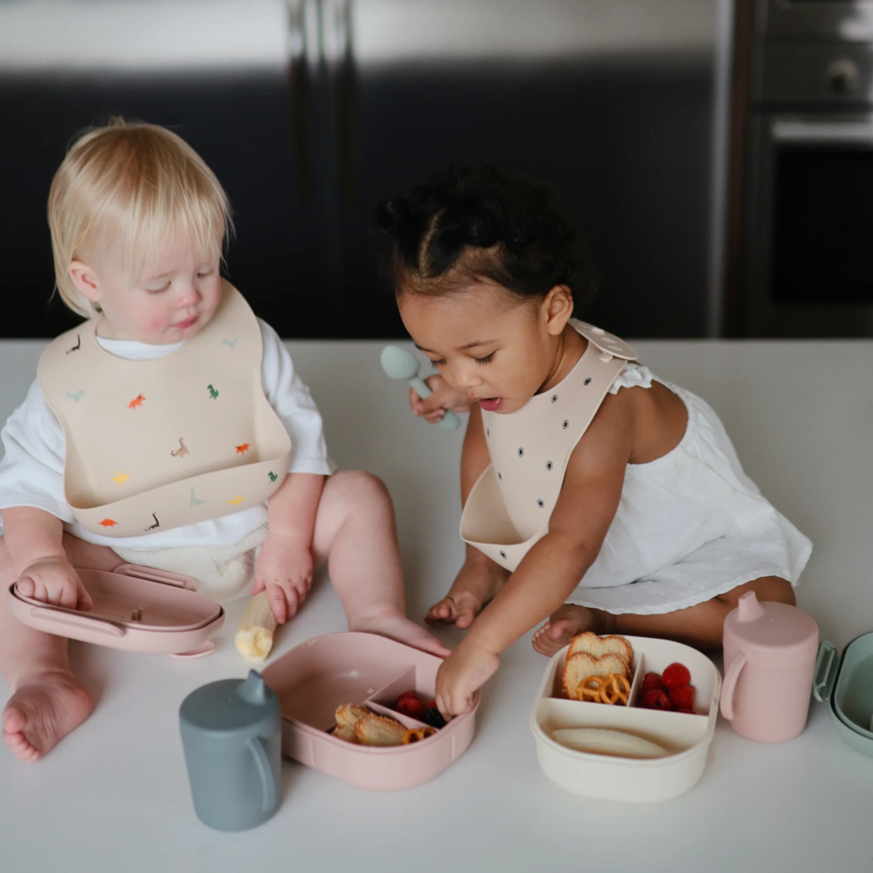 Mushie Lunchbox Met Vakjes & Bestek | Blush Mushie Lunchbox Met Vakjes & Bestek | Blush