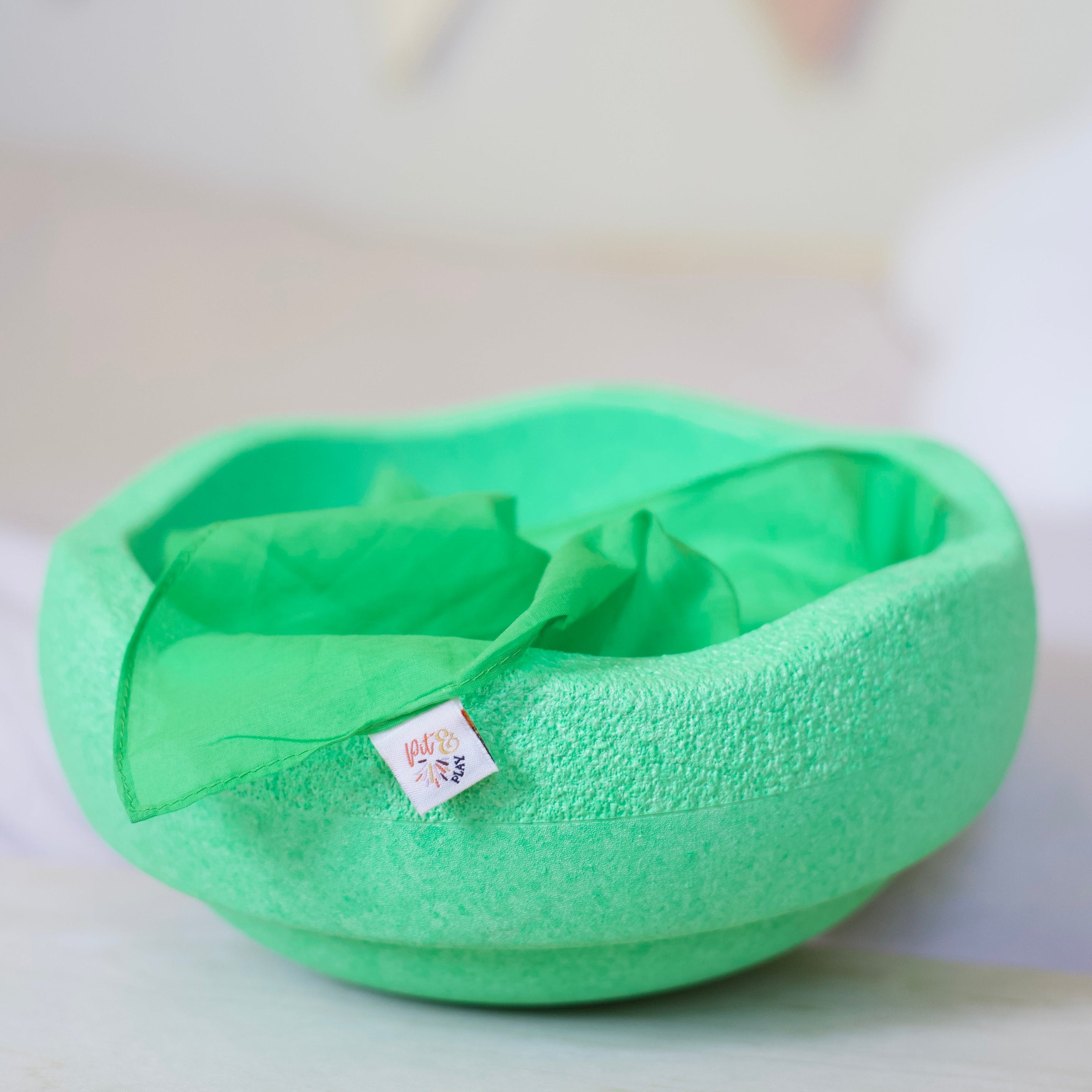 Pit & Play Regenboog Speeldoek 48x48cm | Felgroen Pit & Play Regenboog Speeldoek 48x48cm | Felgroen