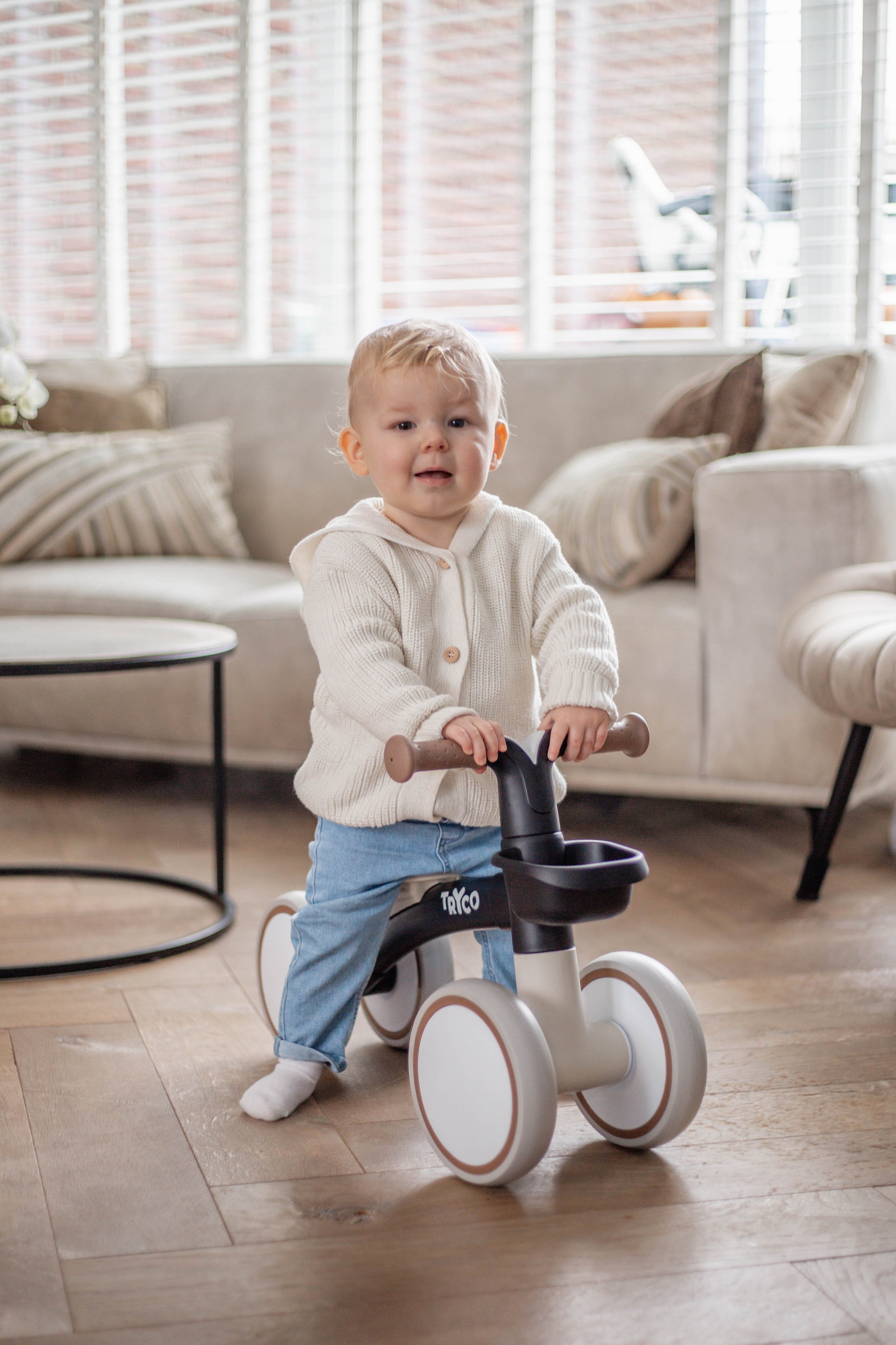 Tryco Loopfiets First Bike Luna | Black Tryco Loopfiets First Bike Luna | Black