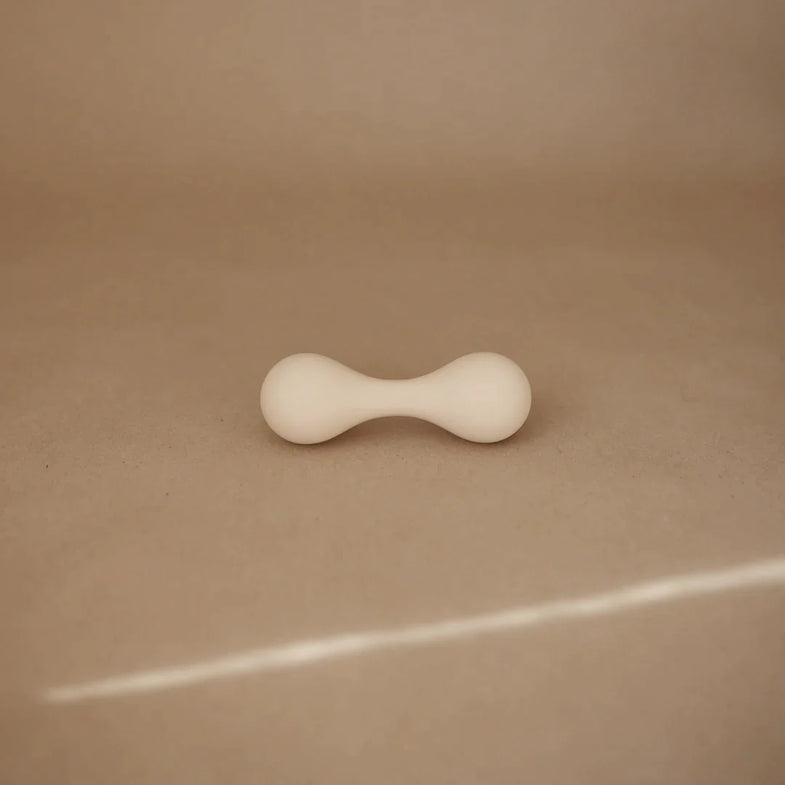 Mushie Silicone Baby Rattle Toy Rammelaar | Shifting Sand