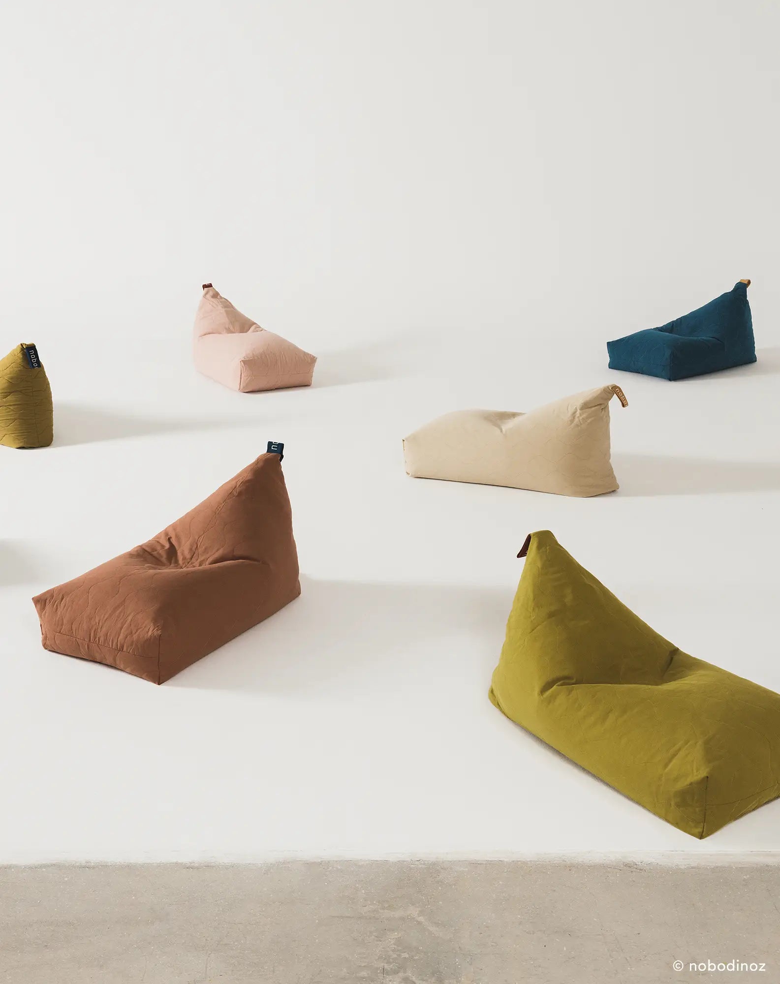 Nobodinoz Pouffe XL Zitzak 105x55x60cm I Green Tea Nobodinoz Pouffe XL Zitzak 105x55x60cm I Green Tea