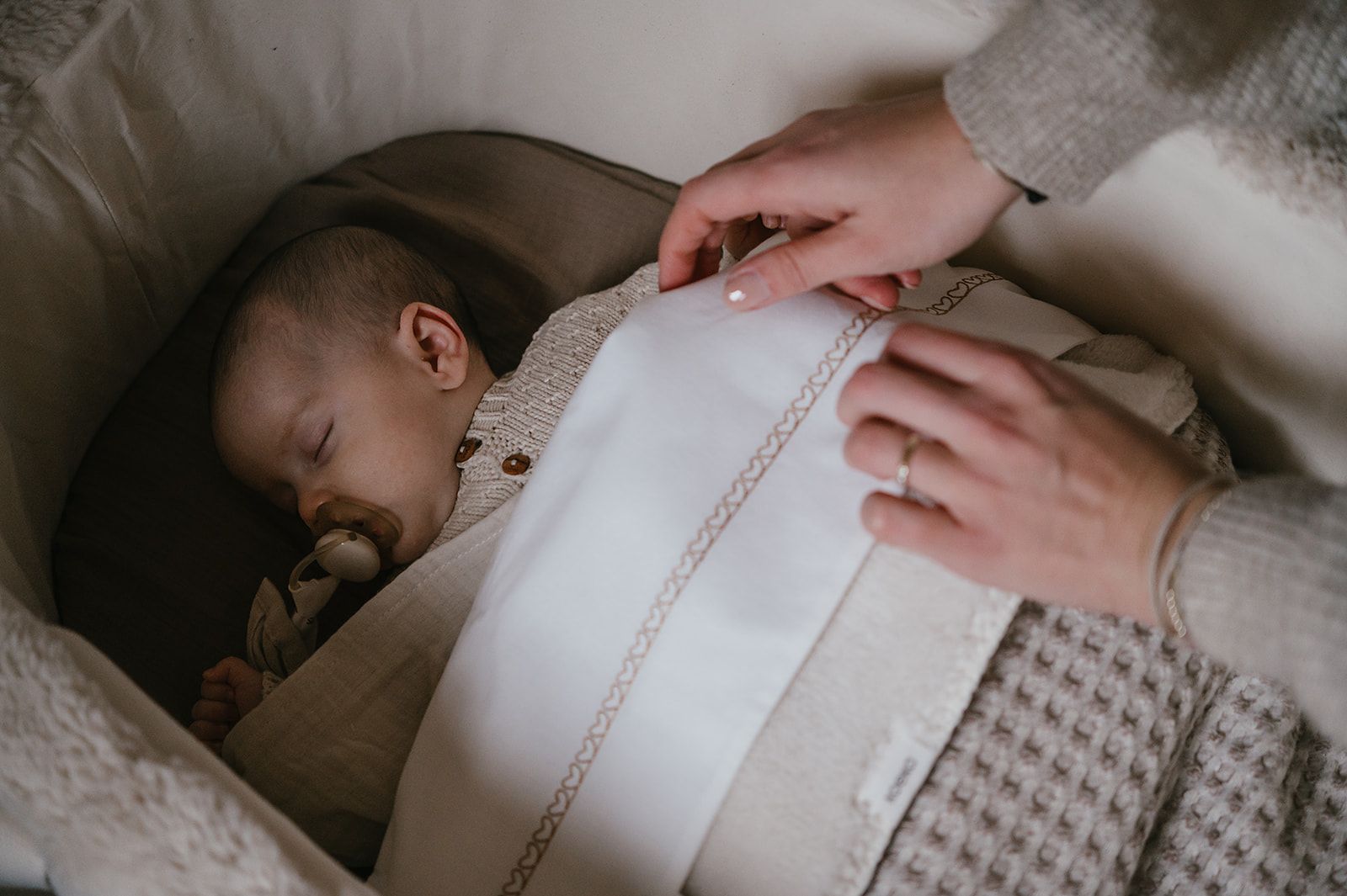 Koeka Wieglaken Fall In Love 80x100 | Honeycomb Koeka Wieglaken Fall In Love 80x100 | Honeycomb