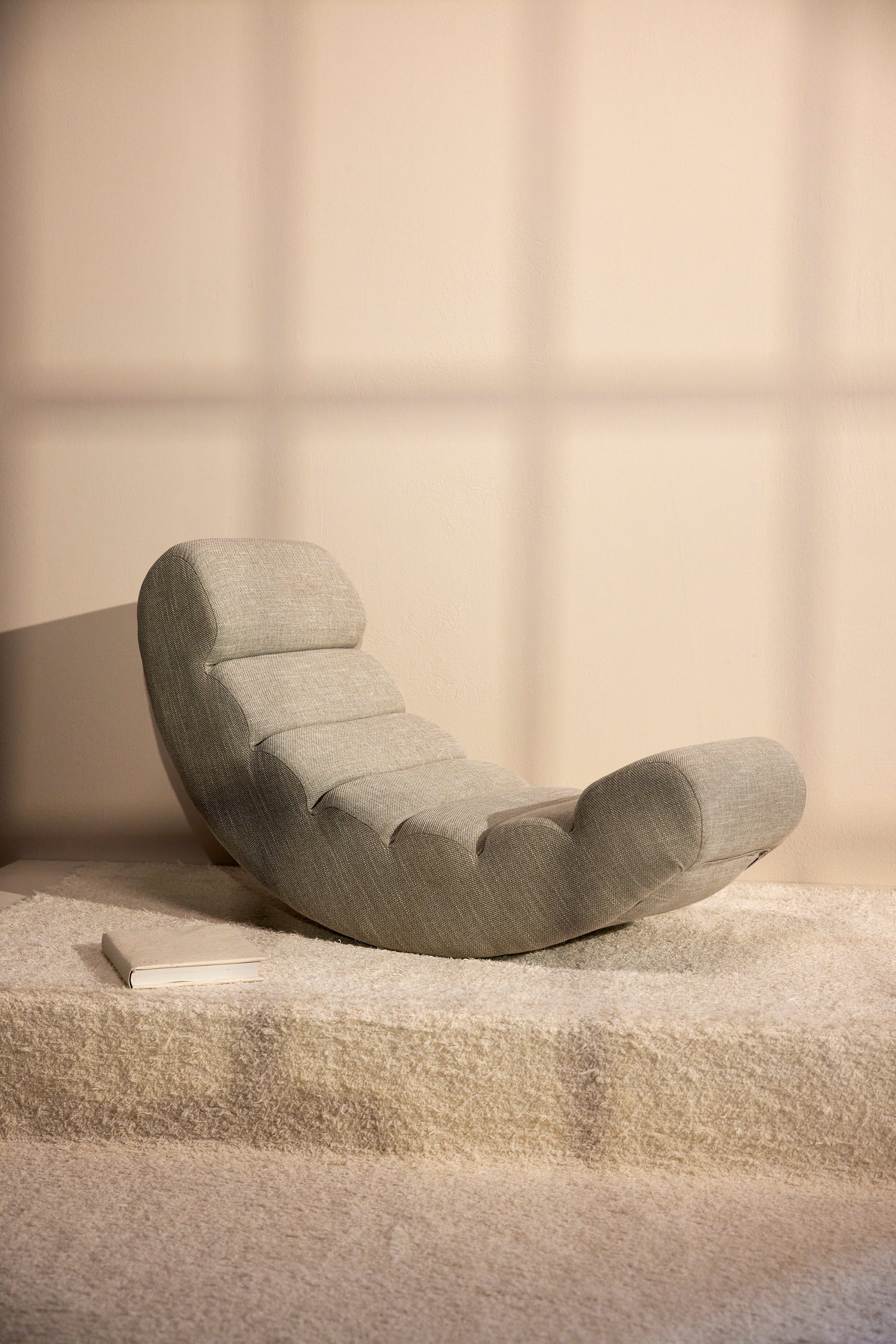 Quax Bananaschommelstoel | Clay PRE ORDER MEI 2024 Quax Bananaschommelstoel | Clay PRE ORDER MEI 2024