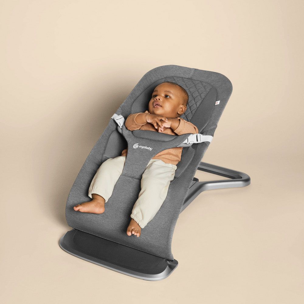 Ergobaby Evolve Wipstoeltje 3-In-1 | Charcoal Grey Ergobaby Evolve Wipstoeltje 3-In-1 | Charcoal Grey
