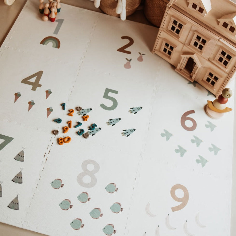 Play And Go EEVAA 2-In-1 Speeltapijt Puzzelmat & Opbergbox | Numbers / Dots Play And Go EEVAA 2-In-1 Speeltapijt Puzzelmat & Opbergbox | Numbers / Dots