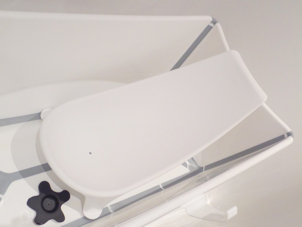 Stokke bath online newborn support