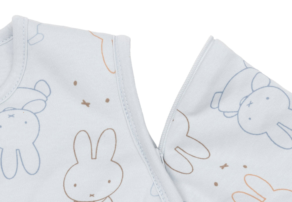 Close-up van de veilige rits van de Jollein Miffy Moments slaapzak Cloud Blue, babyslaapzak bij De Gele Flamingo