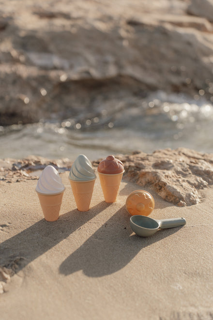 * Little Dutch Ijsjes Strandset