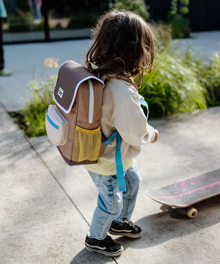 Hello Hossy Rugzak Mini Walnut | 2-5Y