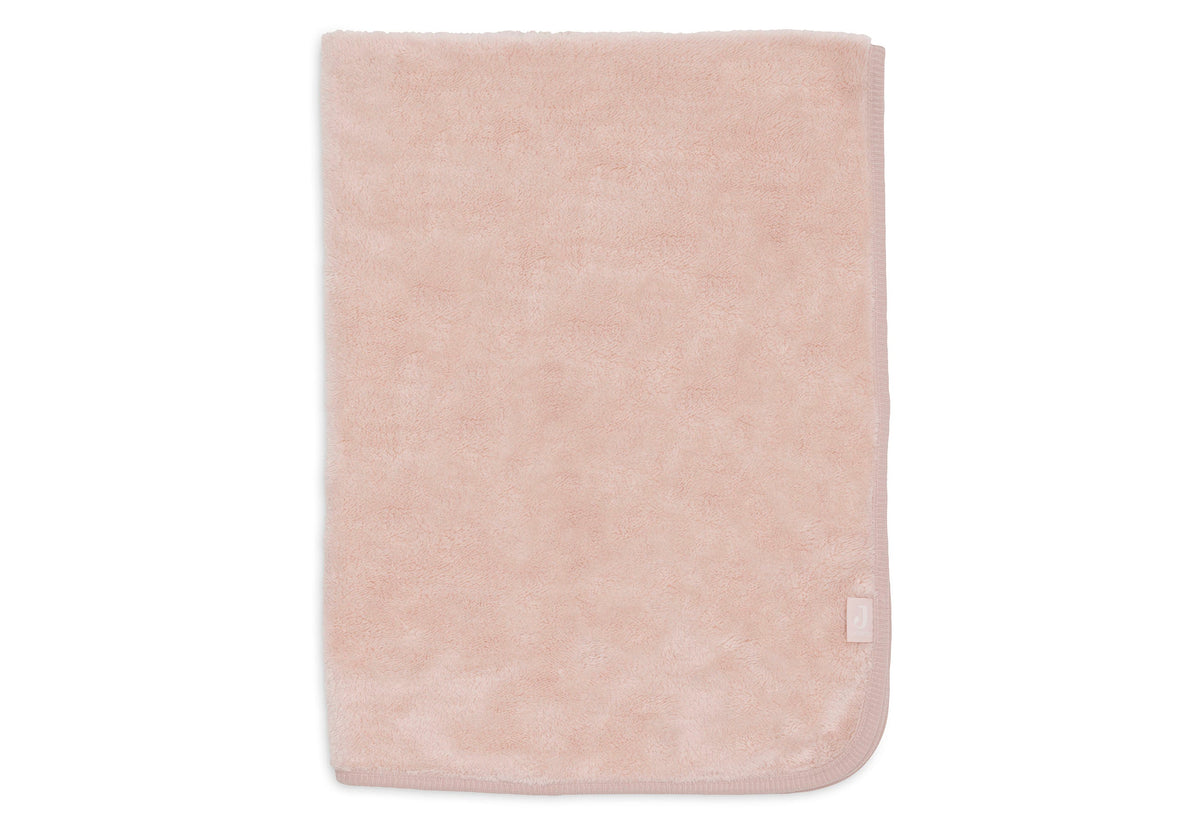 Detail van de afwerking van de Jollein wiegdeken Silk Rose