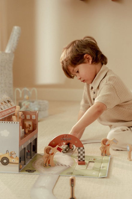 Little Dutch Handige Meeneemkoffer Met Racebaan FSC