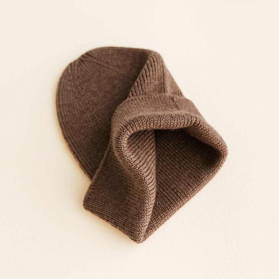 Hvid Newborn Beanie Fonzie 0-6M | Mocha