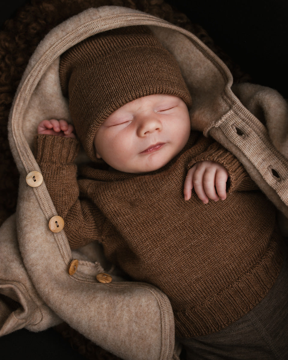 Hvid Newborn Beanie Fonzie 0-6M | Mocha