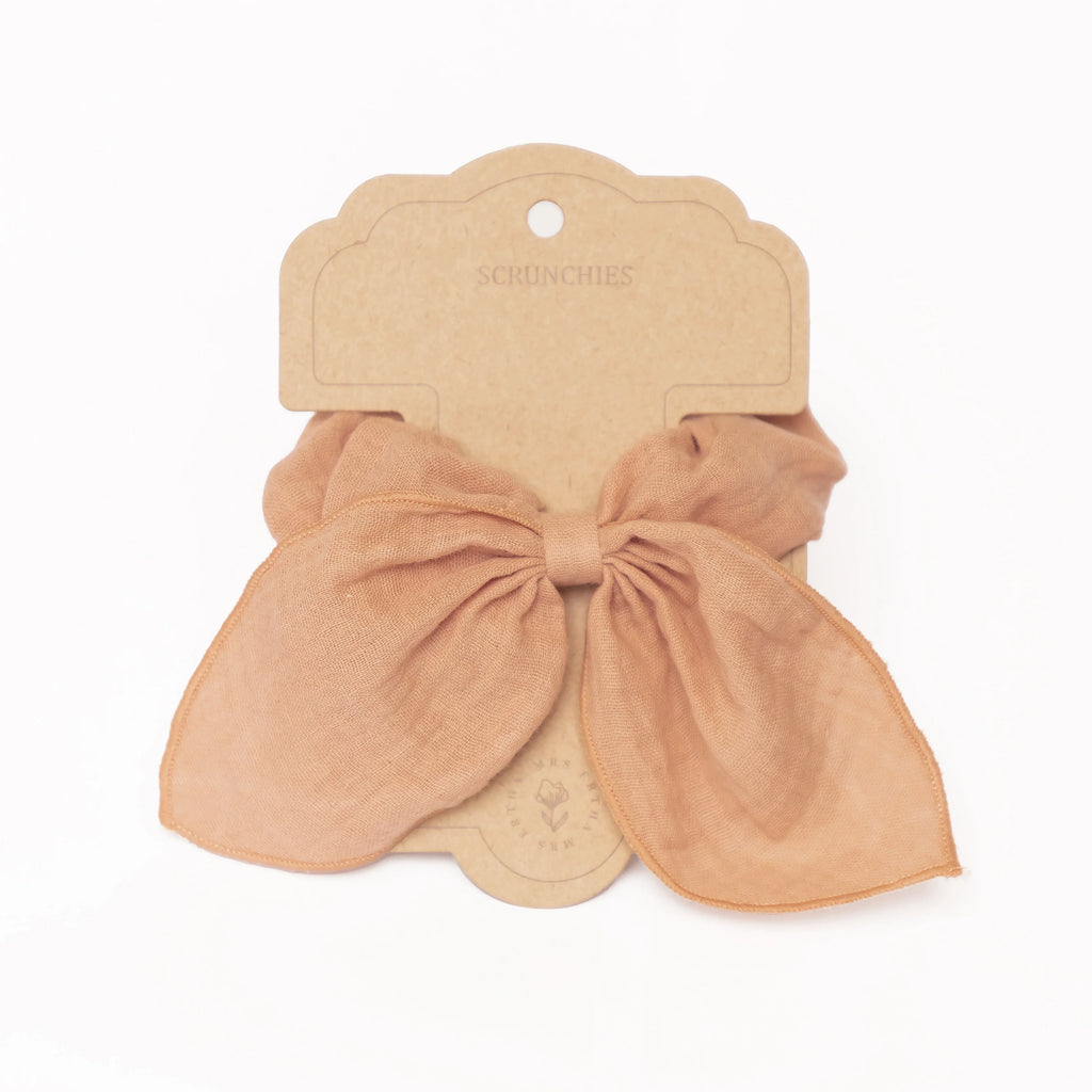 Mrs. Ertha Strik Scrunchie | Blush