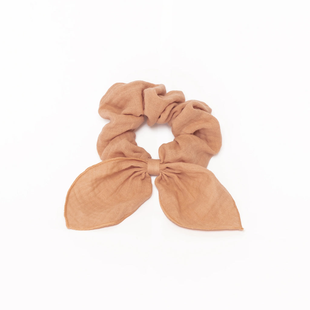 Mrs. Ertha Strik Scrunchie | Blush