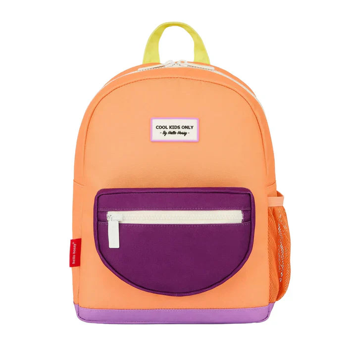 Hello Hossy Rugzak Mini Peach Pop 2-5Y kleuterrugzak - vooraanzicht met print