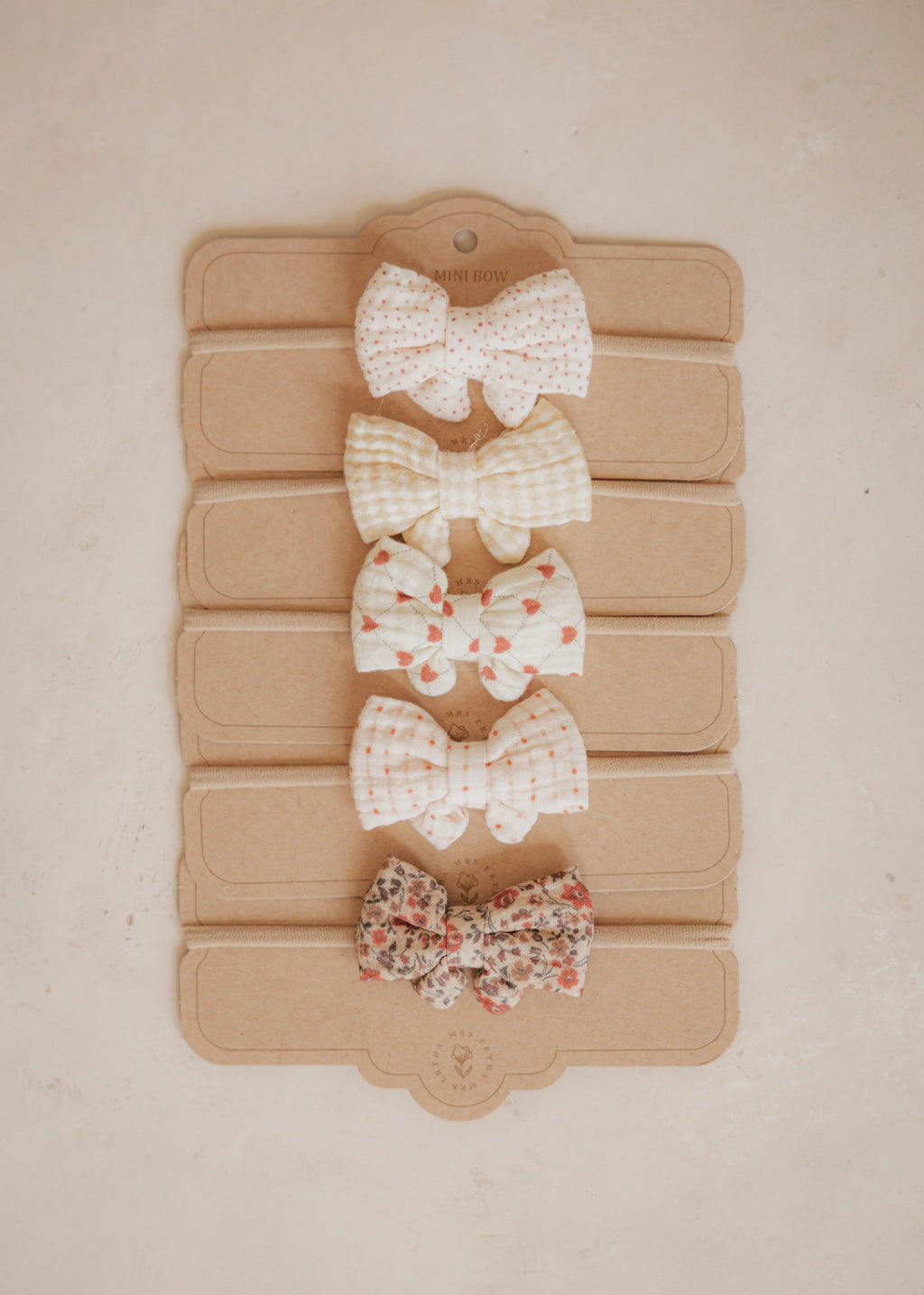 Mrs. Ertha Little Bow Haarband | Organic Squares