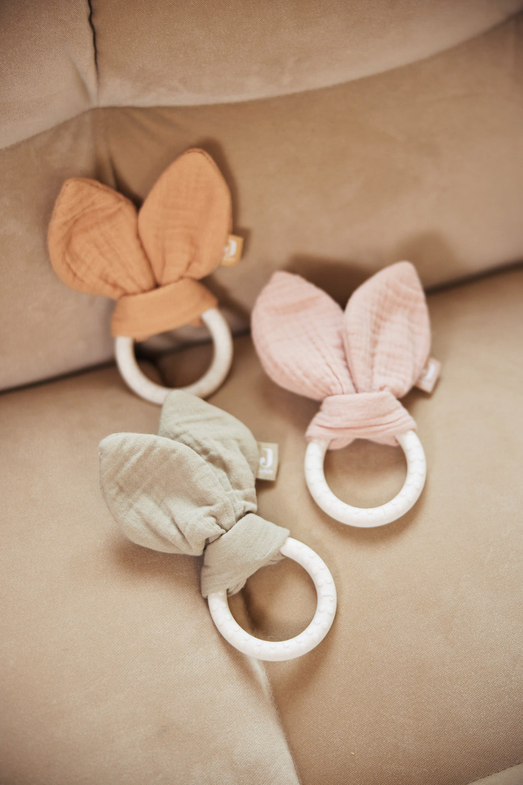 Jollein Bijtring Siliconen Bunny Ears | Olive Green