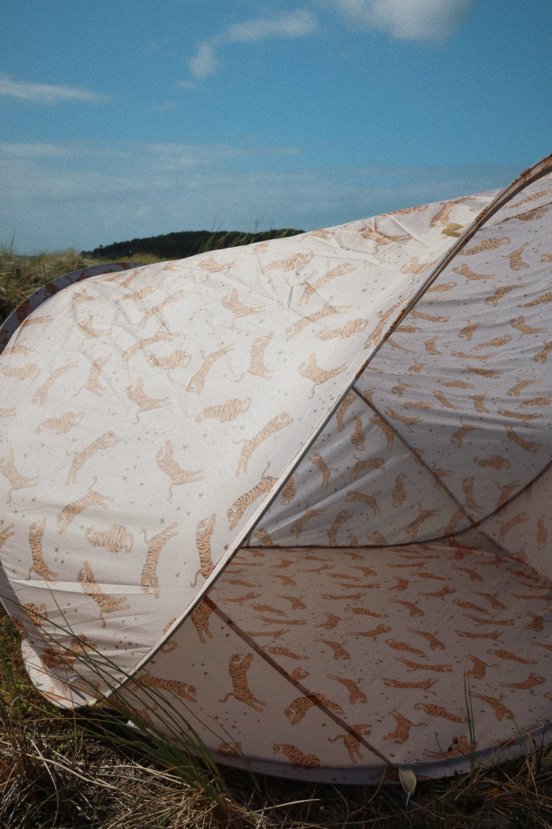 Konges Sløjd Beach Tent Pop Up Anti Uv 50+ | Tiger