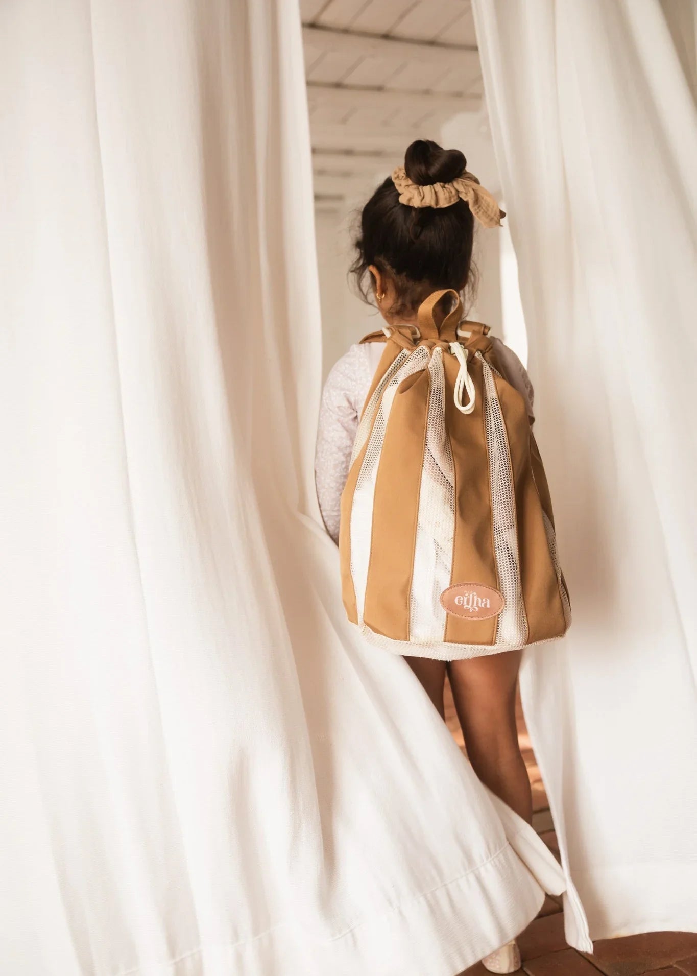 Mrs. Ertha Beach Net Rugzak | Ambar