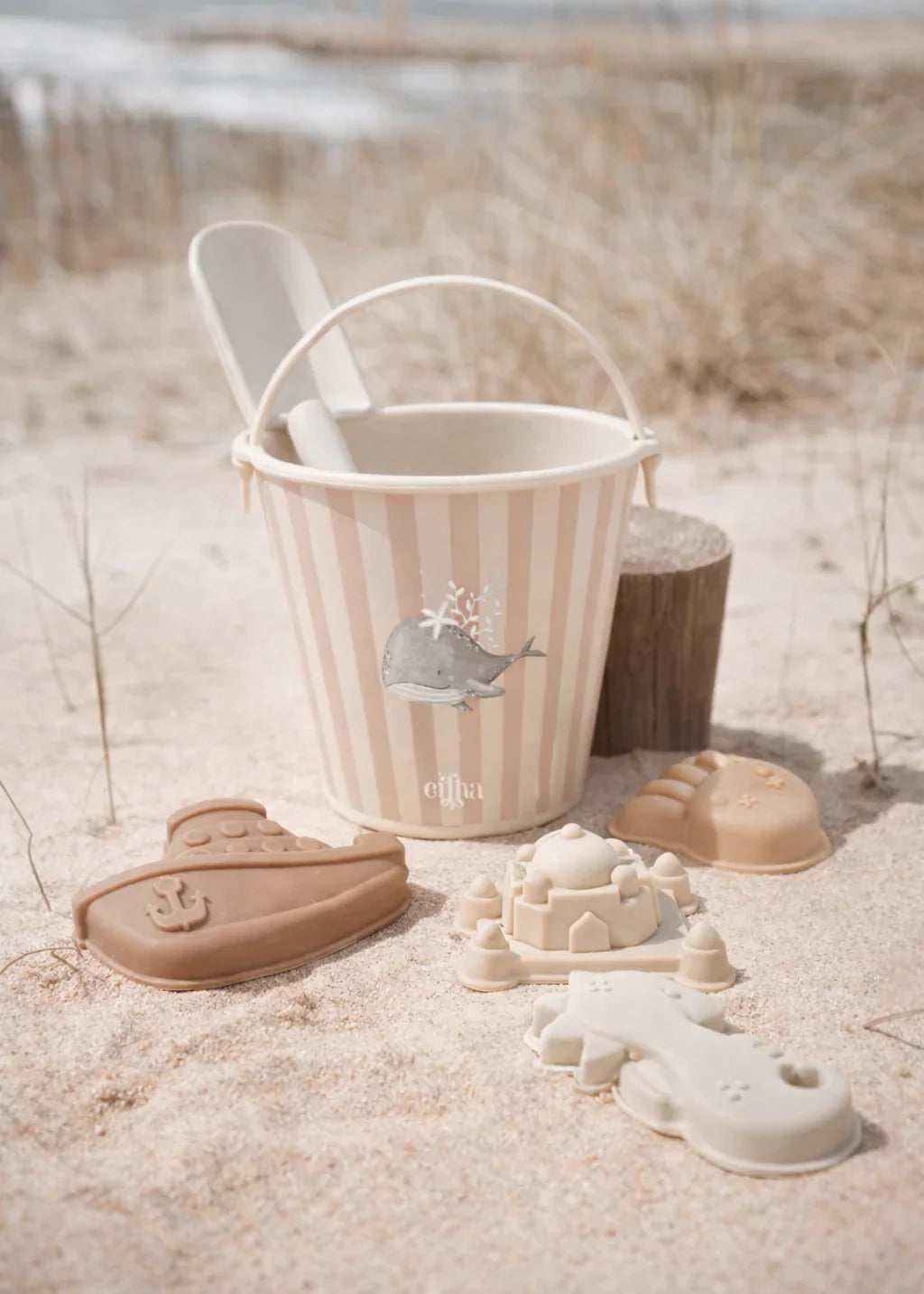 Mrs. Ertha Strandset | Stripped Whale
