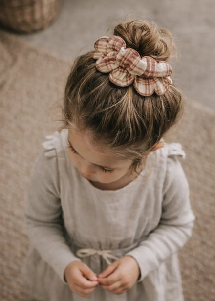 Mrs. Ertha Haar Scrunchie | Honey Plaid