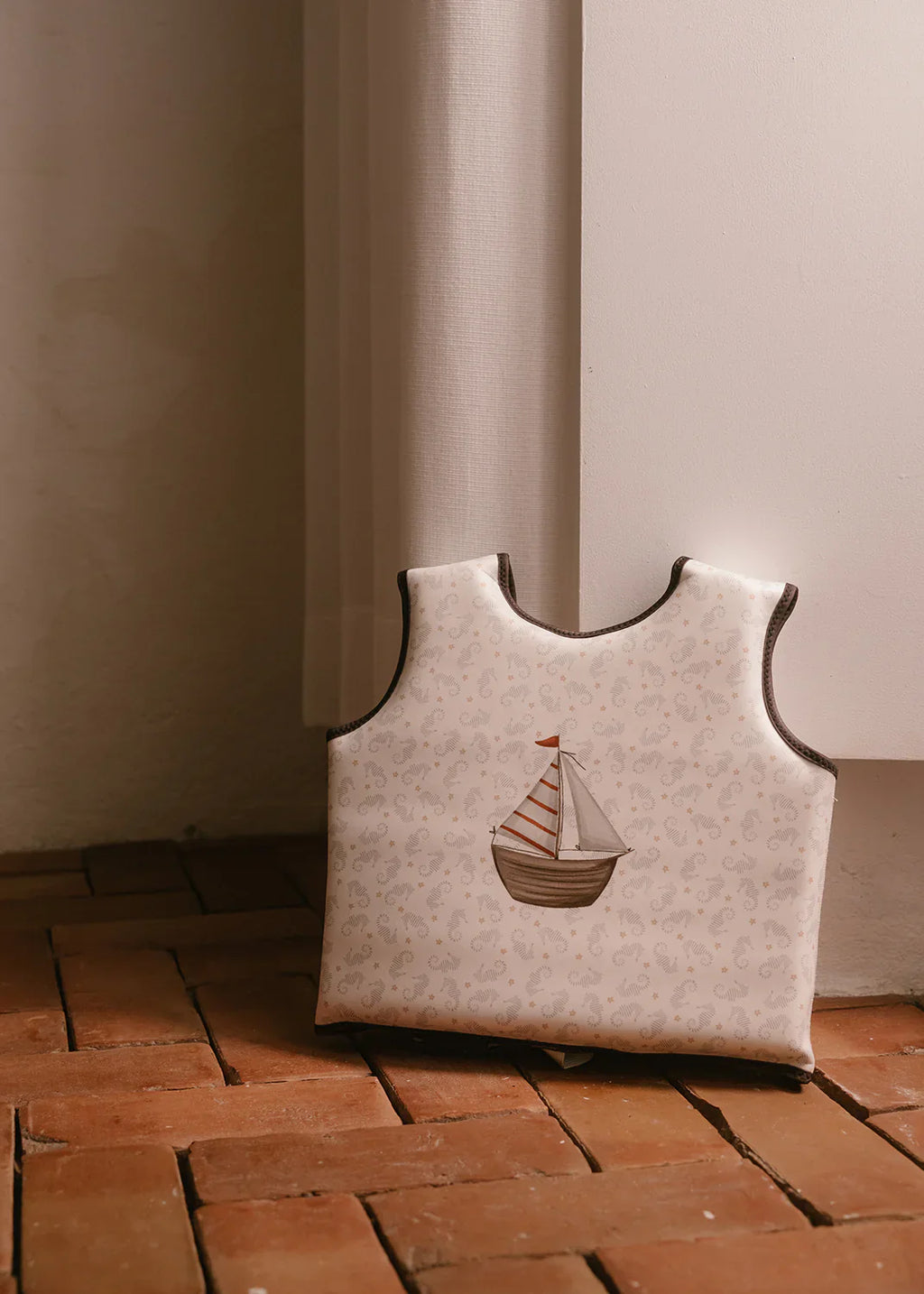 Mrs. Ertha Puddlies Zwemvest | Coastal Charms
