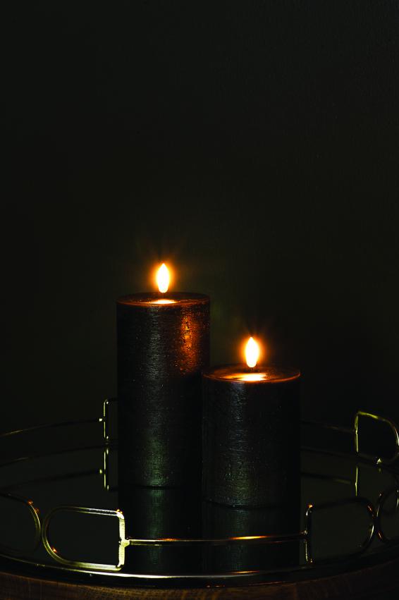 Uyuni LED Kaars Pillar Melted Candle 7,8x20 cm | Forest Black Rustic