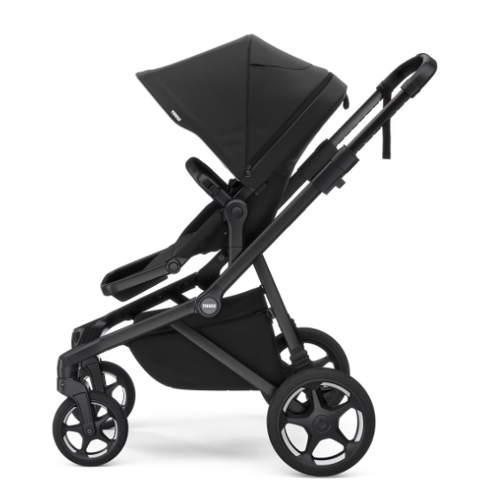 Thule Sleek 2 Stadskinderwagen | Black On Black - PRE ORDER LEVERING VANAF 15/09