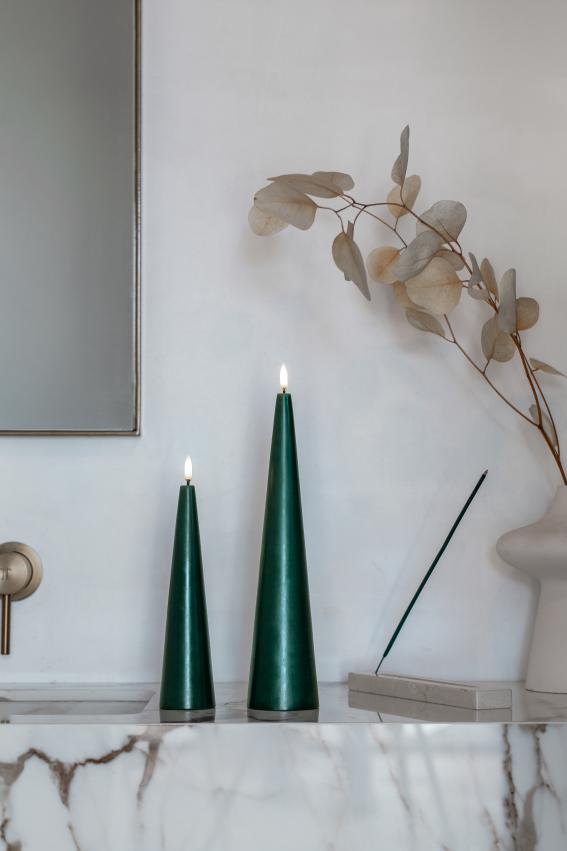 Uyuni LED Kaars Cone Candle 5,8x21.5 cm | Pine Green