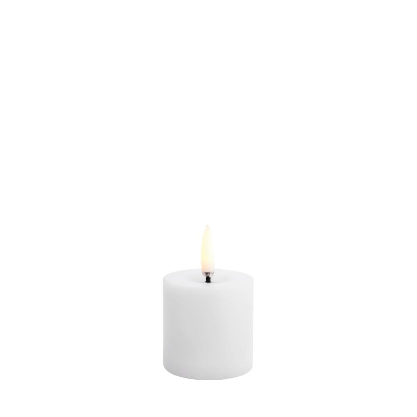 Uyuni LED Kaars Pillar Melted Candle 5x4,5 cm | Nordic White Smooth