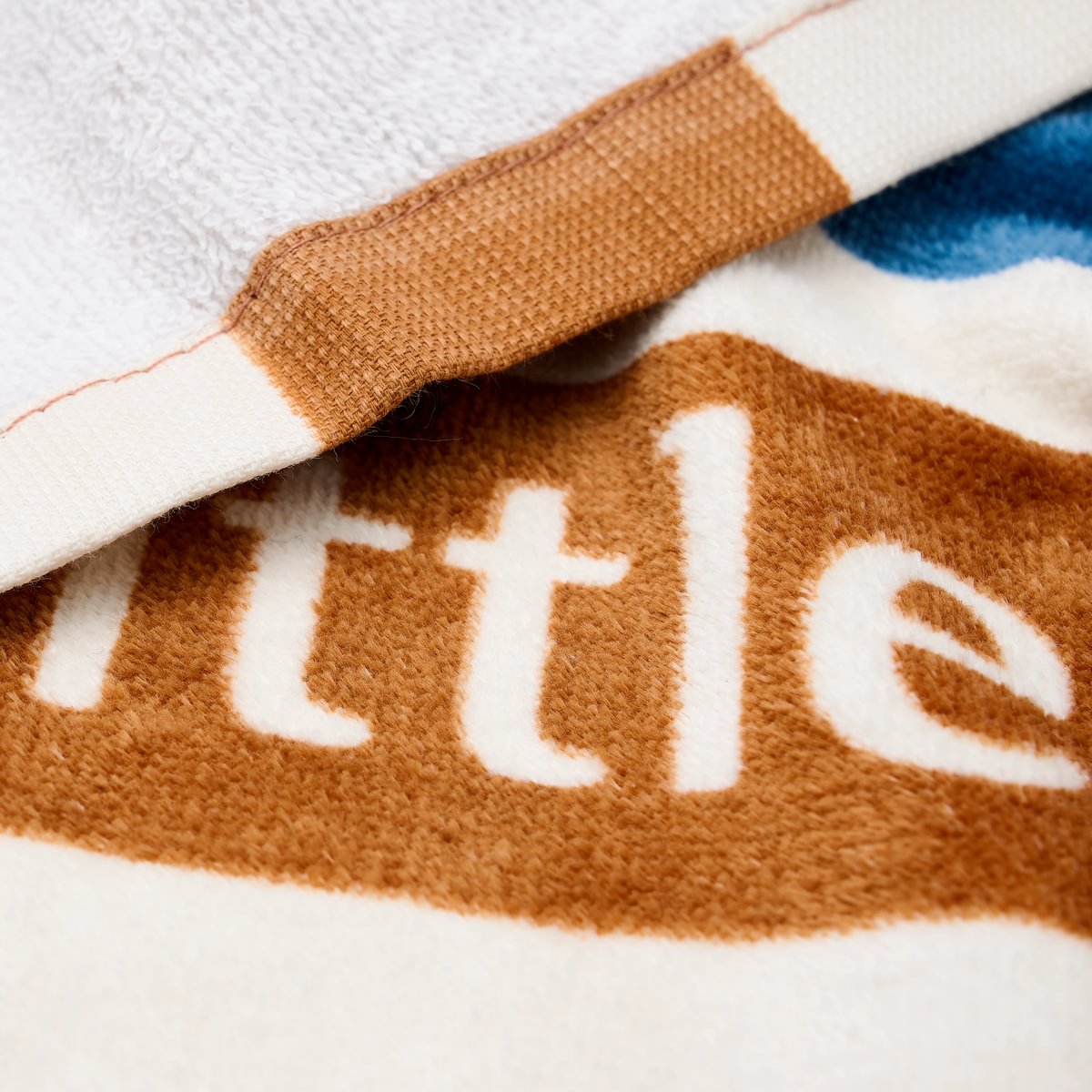 Little Dutch Strandhanddoek 60x120 | Ocean World Brown Stripe