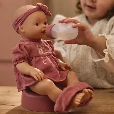 Plaspop Livia van Little Dutch die echt kan drinken en plassen, geschikt vanaf 2 jaar, De Gele Flamingo