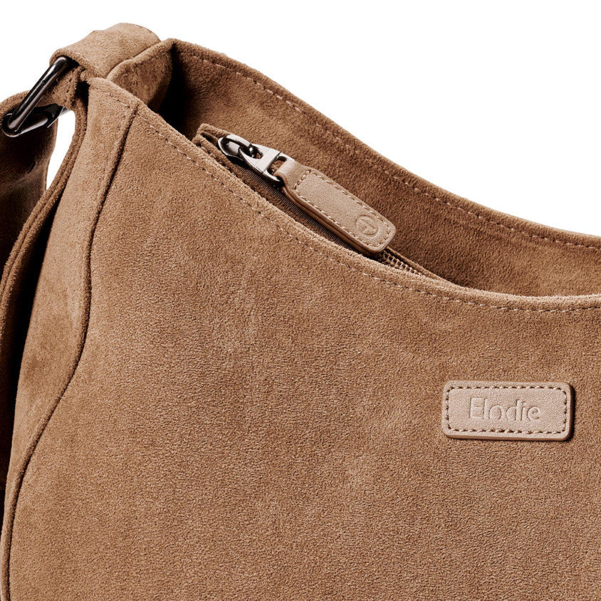 Elodie Moon Bag verzorgingstas met thermovak en verschoningsmat, verkrijgbaar bij De Gele Flamingo
