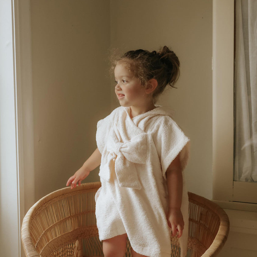 Elodie Details Badponcho 80 x 80 cm | Creamy White