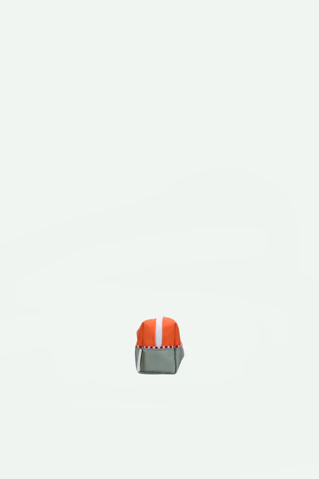 Sticky Lemon Pennenzak | Lifebuoy Orange + Shark Grey