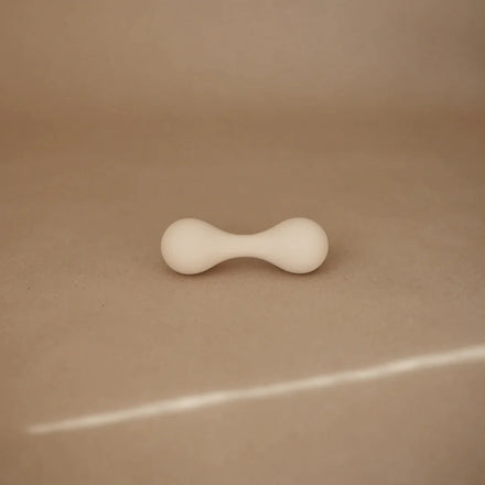 Mushie Silicone Baby Rattle Toy Rammelaar | Shifting Sand