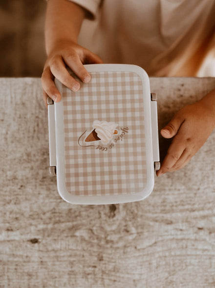 Mrs. Ertha Lunchdoos | Soft Squares