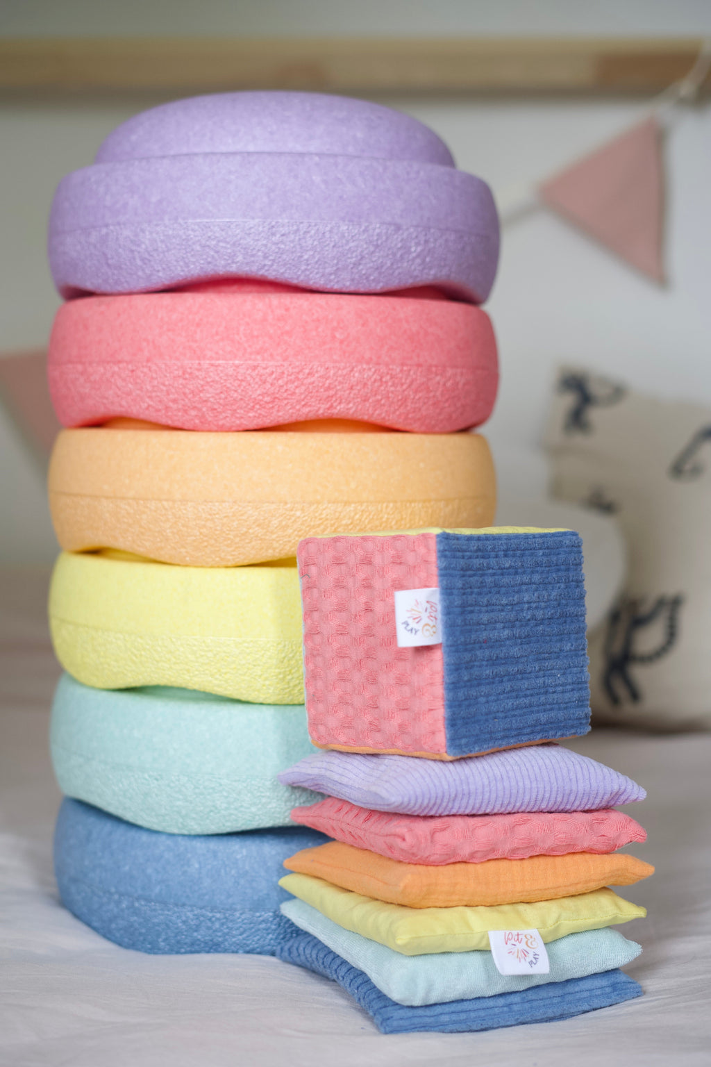 Pit & Play Regenboog Pittenzakjes Set 6 | Stapelstein Pastel
