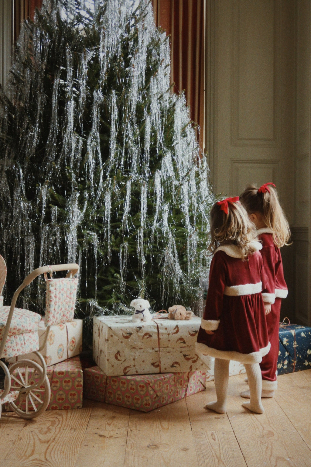 Konges Sløjd 2 Stuks Fluwelen Haarclips Met Dubbele Strik | Barbados Kers