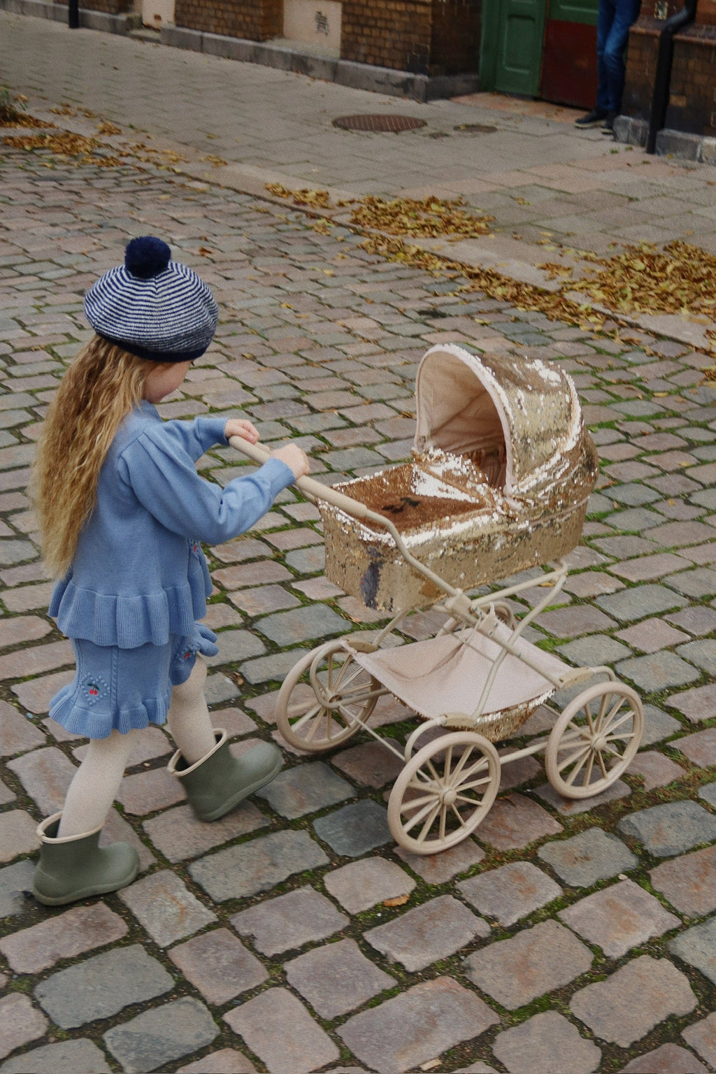 Konges Sløjd Sparkly Poppen Kinderwagen | Cherry