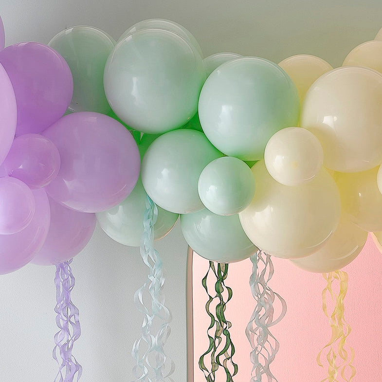 Ginger Ray Balloon Arch - Arch with Tassels